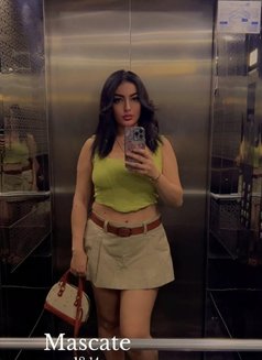 Sofia Independent - puta in Dubai Photo 2 of 4