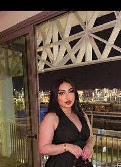Sofia Independent - puta in Dubai Photo 4 of 4