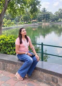Sofia - escort in Bangalore Photo 3 of 5