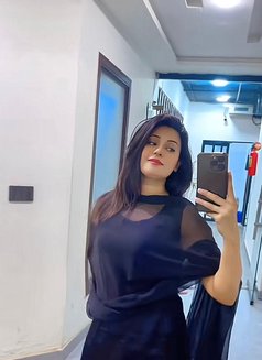 Sofia - escort in Dubai Photo 3 of 5