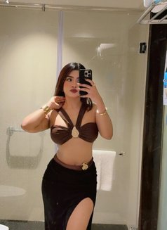 Sofia - escort in Dubai Photo 4 of 5