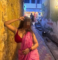 Sofia - escort in Kochi