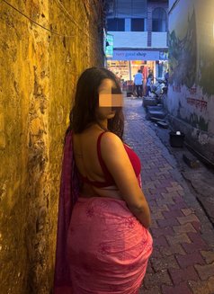 Sofia - escort in Kochi Photo 4 of 6