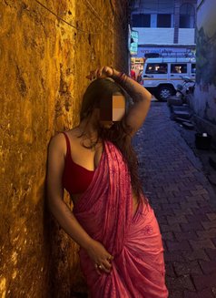 Sofia - escort in Kochi Photo 5 of 6