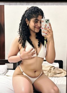 Sofia - escort in Kolkata Photo 1 of 3