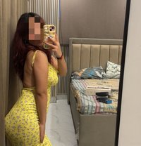 Sofia - escort in Pondicherry