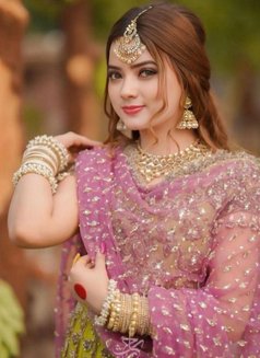 Sofia - puta in Pune Photo 11 of 12