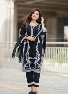 Sofia - puta in Pune Photo 12 of 12