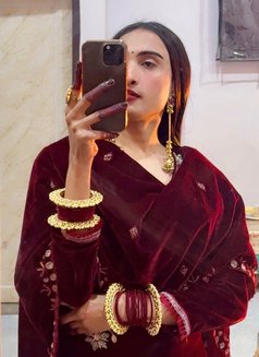 Sofia - Transsexual escort in New Delhi Photo 1 of 7