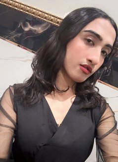 Sofia - Transsexual escort in New Delhi Photo 5 of 7