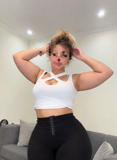 Sofia - escort in Jeddah Photo 1 of 5