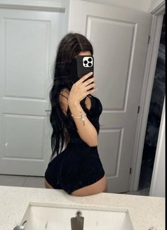 Sofia - escort in Muscat Photo 7 of 7