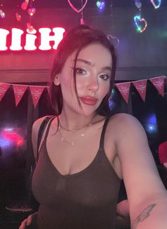 Sofia - escort in Muscat Photo 1 of 2