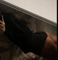 Sofia - escort in Muscat