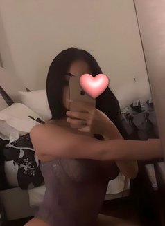 Sofia - escort in Muscat Photo 4 of 7