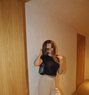 Sofia independence escort service and VI - puta in Dubai Photo 1 of 3