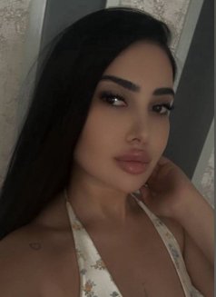 Sofia - escort in Al Manama Photo 5 of 17