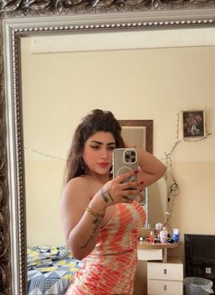 Sofia Kuwait - escort in Kuwait Photo 3 of 3