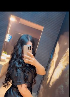 Sofia - puta in İstanbul Photo 5 of 6