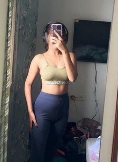 Sofia - escort in Pune Photo 8 of 10