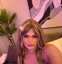 Sofia - Transsexual escort in Riyadh