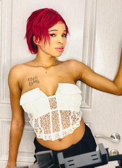 Sofia - puta in Muscat Photo 2 of 3