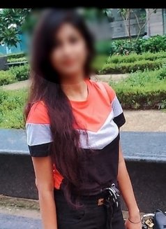 Sofia Singh - escort in New Delhi Photo 5 of 7