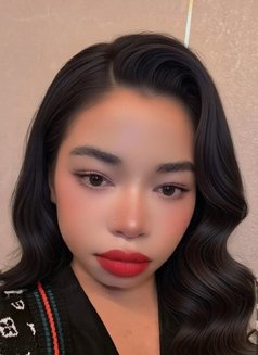 Sofia - escort in Ras al-Khaimah Photo 5 of 6