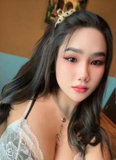 Sofia - puta in Dubai Photo 4 of 13