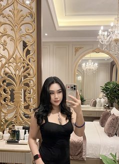 Sofia - puta in Dubai Photo 13 of 14