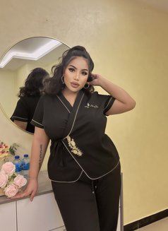 Sofia - escort in Riyadh Photo 7 of 9