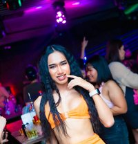 Sofia - Transsexual escort in Dubai
