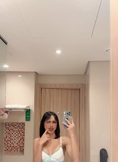 Sofia - Transsexual escort in Dubai Photo 3 of 8