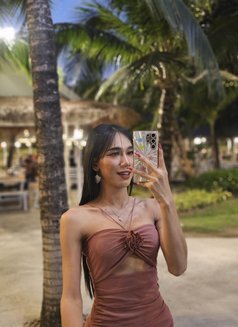 Sofia - Transsexual escort in Dubai Photo 12 of 14
