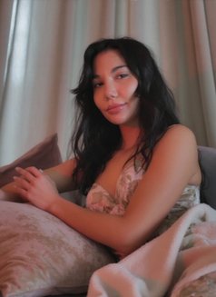 Venüs - escort in Kuwait Photo 22 of 26