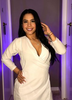 Sofia - masseuse in Santa Cruz de Tenerife Photo 4 of 5