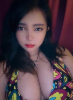 Sofia - escort in Muscat Photo 1 of 9