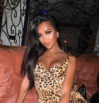 Sofie Fox ( gf outside bf in bed ) - Transsexual escort in Bangkok Photo 8 of 30