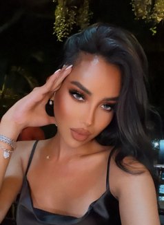 Sofiefoxxy - Transsexual escort in Okinawa Island Photo 2 of 6