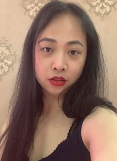 Sofieh - Transsexual escort in Manila Photo 5 of 12
