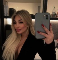 Sofisa Belarusian - Acompañantes transexual in Riyadh Photo 1 of 13