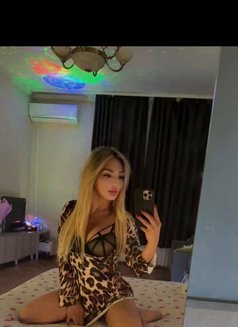 Sofisa Belarusian - Transsexual escort in Riyadh Photo 4 of 13