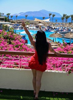 Sofiya - puta in New Delhi Photo 2 of 7