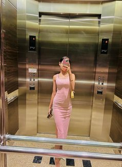 Sofiya - puta in New Delhi Photo 5 of 7