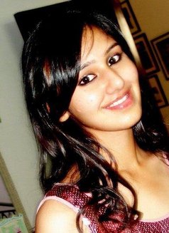 Sofiya Jain - puta in Mumbai Photo 2 of 4