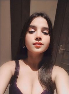 Sofiya Khan - puta in Noida Photo 1 of 8