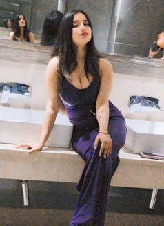 Sofiya Khan - puta in Noida Photo 2 of 8