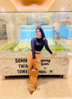 Sofiya Khan - puta in Noida Photo 8 of 8