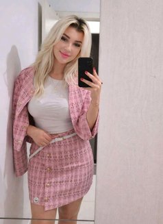 Sofiya Russian - puta in New Delhi Photo 2 of 4