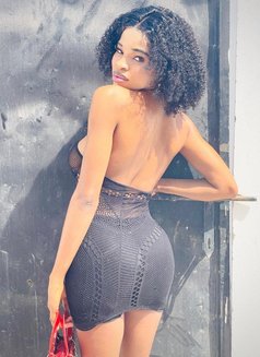 Sofla - escort in Muscat Photo 2 of 3